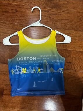 Boston Gradient Yellow-Blue Running Crop Top